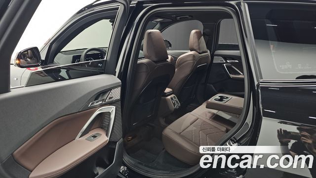 BMW X1 (U11) xDrive 20i M Sport 2024 — фото 16