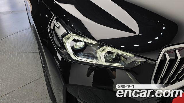 BMW X1 (U11) xDrive 20i M Sport 2024 — фото 28