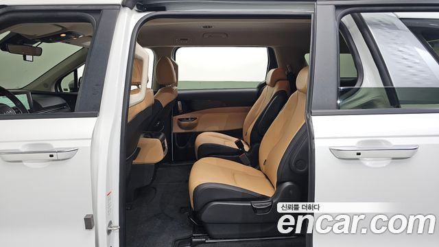 Kia Carnival (IV) Diesel 9-Seater Prestige 2023 — фото 12