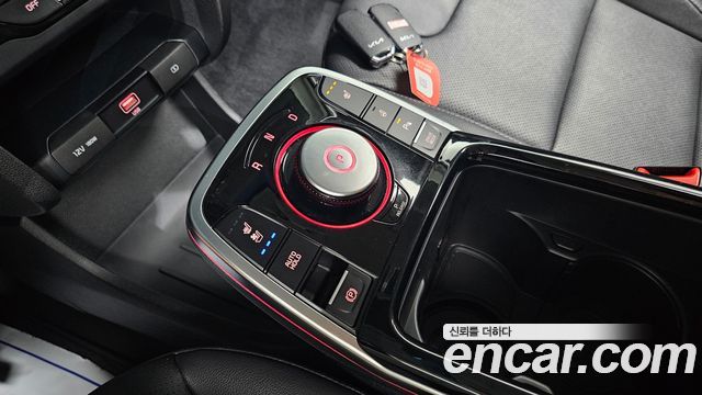 Kia Niro Plus Air 2023 — фото 9