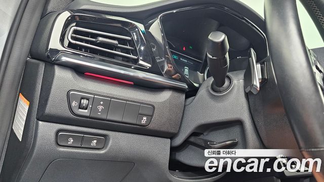 Kia Niro Plus Air 2023 — фото 20