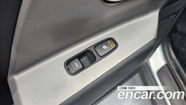 Kia Niro Plus Air 2023 — фото 29
