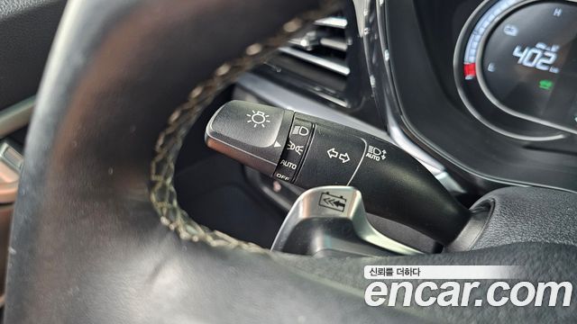 Kia Niro Plus Air 2023 — фото 30