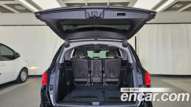 Honda Odyssey 3.5 5th 2019 — фото 20