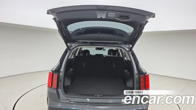 Kia Sorento (IV) Diesel 2.2 2WD Prestige 2023 — фото 17