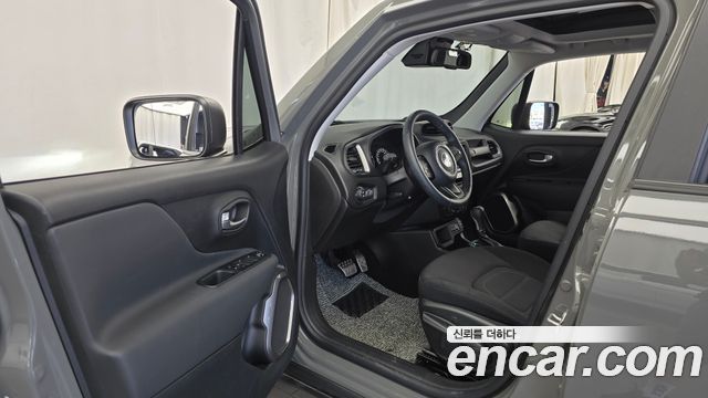 Jeep Renegade 1.3 Longitude 2022 — фото 10