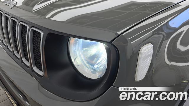 Jeep Renegade 1.3 Longitude 2022 — фото 22