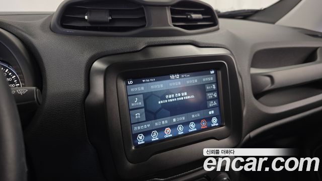Jeep Renegade 1.3 Longitude 2022 — фото 29