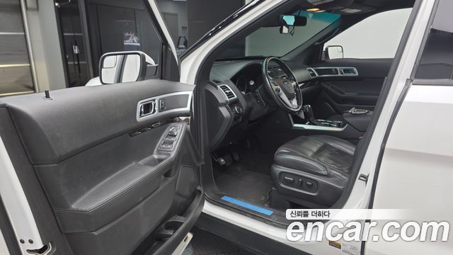 Ford Explorer 3.5 Limited 4WD 5th 2015 — фото 10