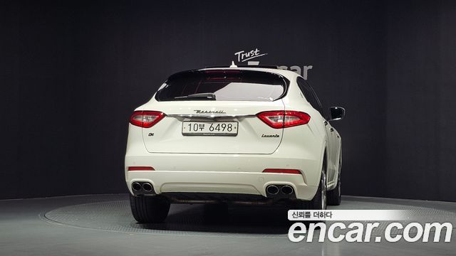 Maserati Levante 3.0 Diesel AWD 2017 — фото 4