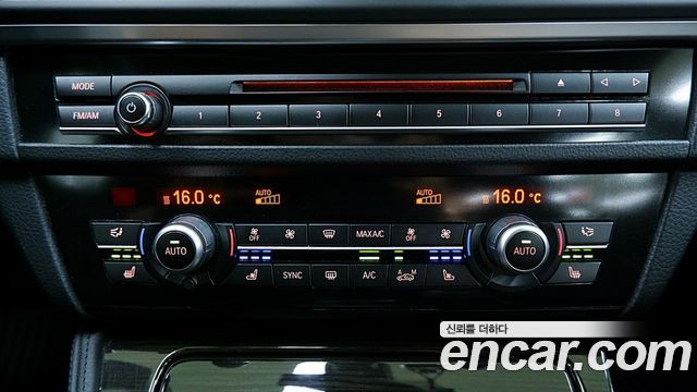 BMW 5 Series (F10) 520d Luxury Plus 2016 — фото 21