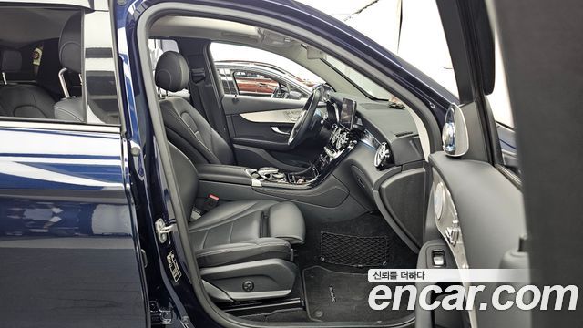 Mercedes-Benz GLC-Class (X253) GLC350e 4MATIC Premium 2019 — фото 11