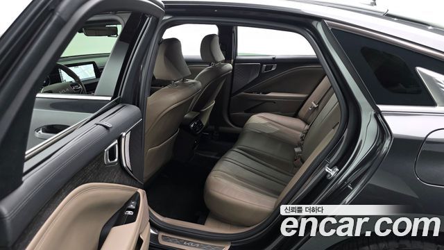 Kia K8 2.5 Gasoline 2WD Noblesse 2022 — фото 12