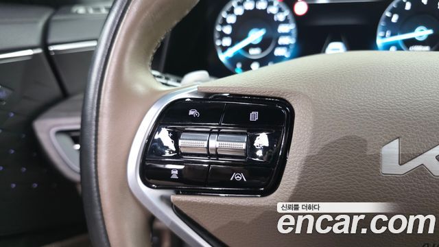 Kia K8 2.5 Gasoline 2WD Noblesse 2022 — фото 16