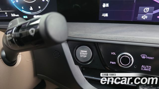Kia K8 2.5 Gasoline 2WD Noblesse 2022 — фото 20