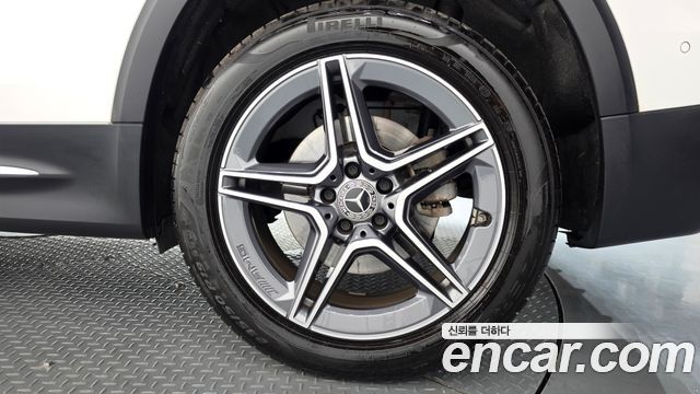 Mercedes-Benz GLB-Class (X247) GLB250 4MATIC 2023 — фото 21