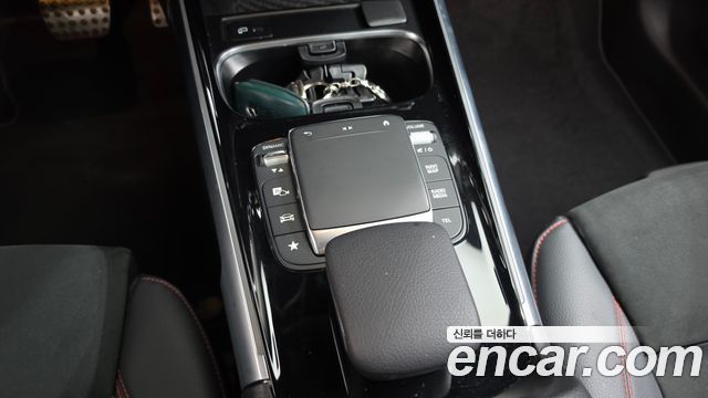 Mercedes-Benz GLB-Class (X247) GLB250 4MATIC 2023 — фото 27