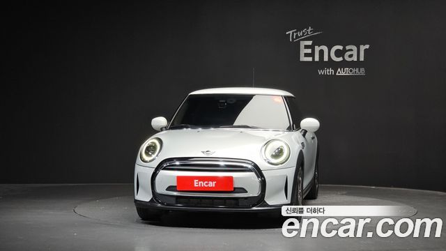 MINI Cooper Classic Third Generation 2023 — фото 3