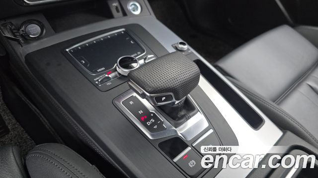 Audi Q5 (FY) 40 TDI Quattro Premium 2020 — фото 9
