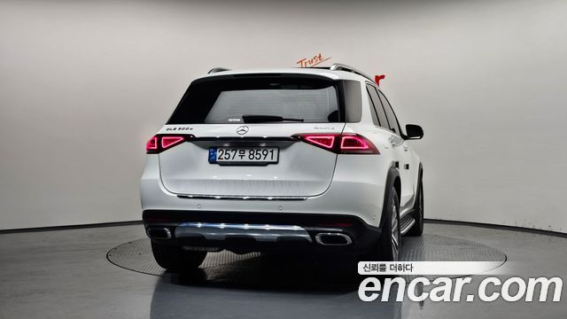 Mercedes-Benz GLE-Class (W167) GLE300d 4MATIC 2022 — фото 4