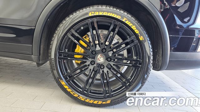 Porsche Cayenne 4.8 Turbo 958 2015 — фото 5