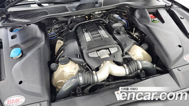 Porsche Cayenne 4.8 Turbo 958 2015 — фото 6