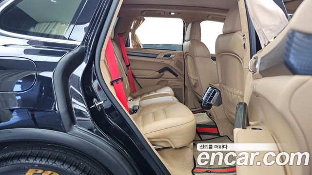 Porsche Cayenne 4.8 Turbo 958 2015 — фото 16
