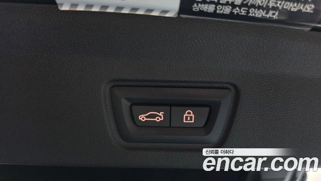 BMW i4 eDrive40 M Sports Pro 2023 — фото 17