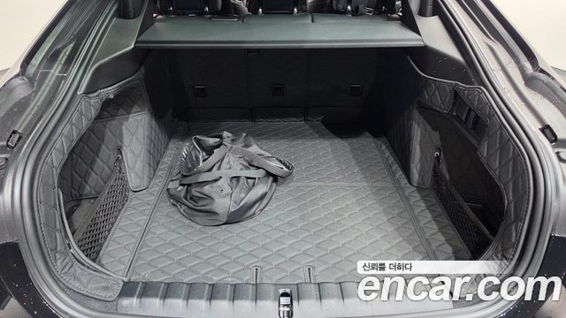 BMW i4 eDrive40 M Sports Pro 2023 — фото 18