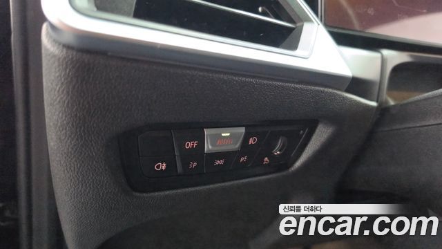 BMW i4 eDrive40 M Sports Pro 2023 — фото 27