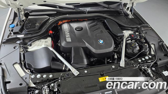 BMW 5 Series (G60) 530e xDrive M Sport 2025 — фото 6