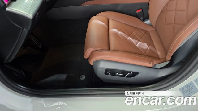 BMW 5 Series (G60) 530e xDrive M Sport 2025 — фото 29