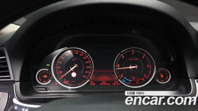 BMW 5 Series (F10) 520d 2014 — фото 8
