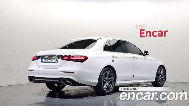 Mercedes-Benz E-Class (W213) E250 AMG Line 2023 — фото 2