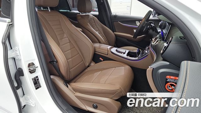 Mercedes-Benz E-Class (W213) E250 AMG Line 2023 — фото 26