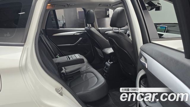 BMW X1 (F48) xDrive 18d 2016 — фото 11