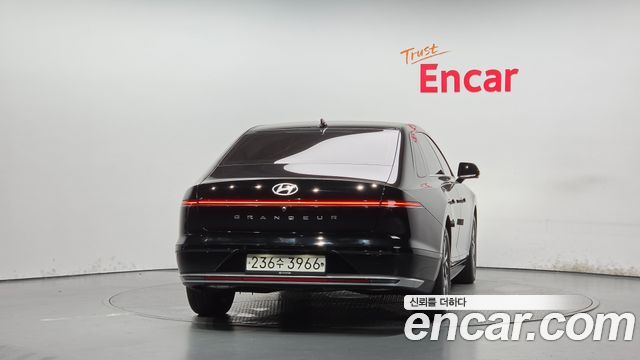 Hyundai Grandeur (GN7) 2,5 Gasoline 2WD Premium 2024 — фото 4