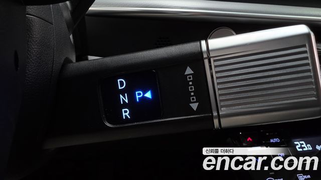 Hyundai Grandeur (GN7) 2,5 Gasoline 2WD Premium 2024 — фото 9