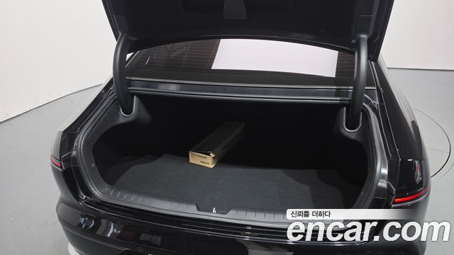 Hyundai Grandeur (GN7) 2,5 Gasoline 2WD Premium 2024 — фото 18