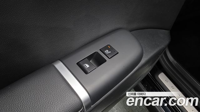 Hyundai Grandeur (GN7) 2,5 Gasoline 2WD Premium 2024 — фото 28