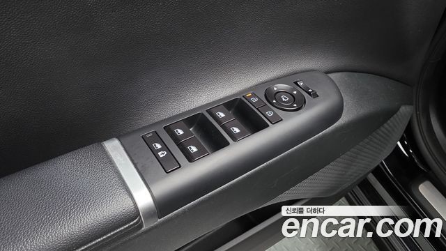Hyundai Grandeur (GN7) 2,5 Gasoline 2WD Premium 2024 — фото 29