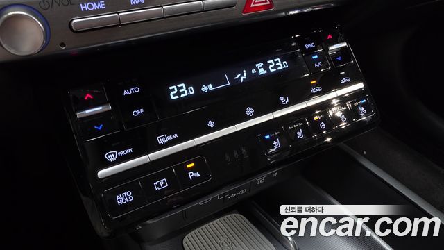 Hyundai Grandeur (GN7) 2,5 Gasoline 2WD Premium 2024 — фото 31