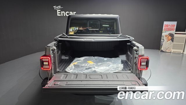 Jeep Gladiator (JT) 3.6 Rubicon 2023 — фото 24
