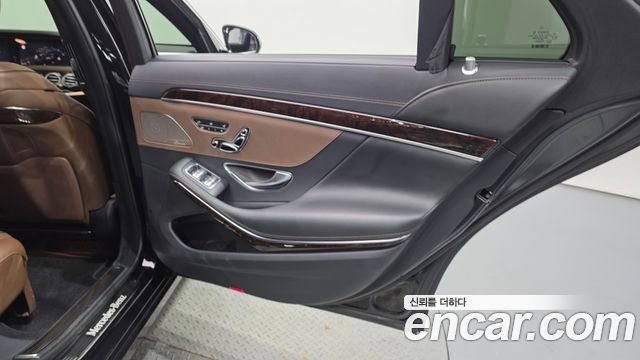 Mercedes-Benz S-Class (W222) S560L 4MATIC 2019 — фото 25