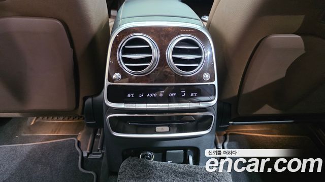 Mercedes-Benz S-Class (W222) S560L 4MATIC 2019 — фото 35