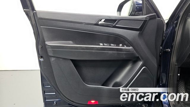 KG Mobility (SsangYong) Rexton Sports Khan Diesel 2.2 4WD Prestige Special (5-Link) 2020 — фото 24