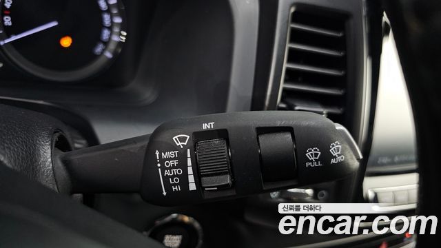KG Mobility (SsangYong) Rexton Sports Khan Diesel 2.2 4WD Prestige Special (5-Link) 2020 — фото 27