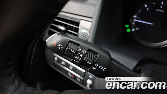 KG Mobility (SsangYong) Rexton Sports Khan Diesel 2.2 4WD Prestige Special (5-Link) 2020 — фото 31