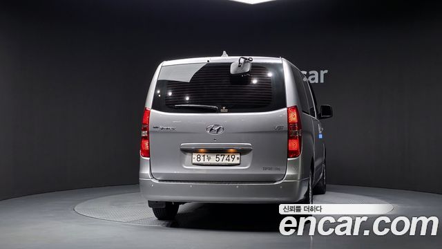 Hyundai Grand Starex Van 5-Seater Smart 2021 — фото 5