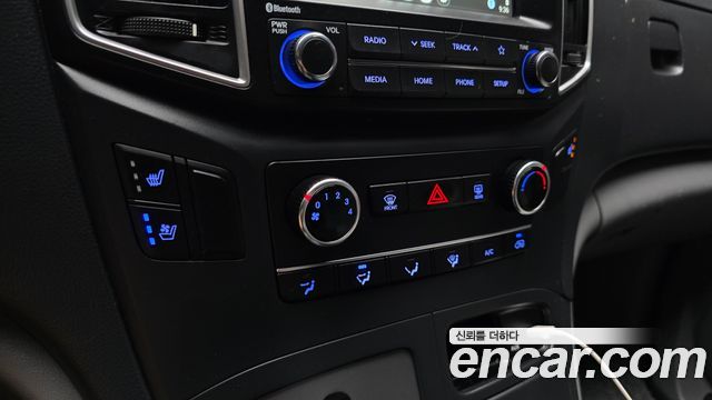 Hyundai Grand Starex Van 5-Seater Smart 2021 — фото 10